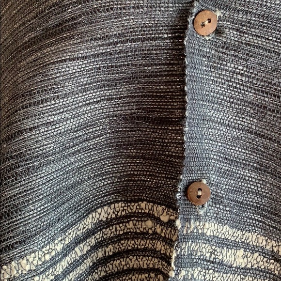 NWOT Authentic woven Silver scarf sparkling - Picture 4 of 7